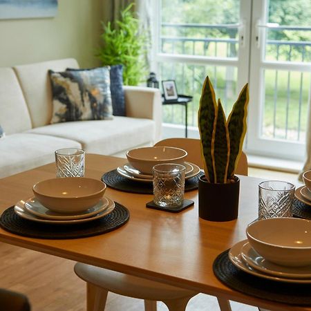 Stylish 2-Bedroom Apartment With Free Parking Halifax Exterior foto