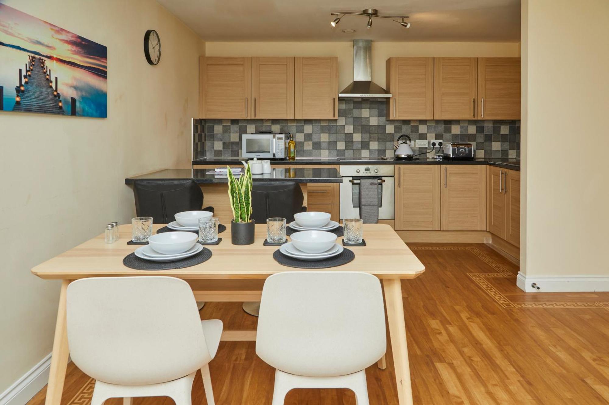 Stylish 2-Bedroom Apartment With Free Parking Halifax Exterior foto